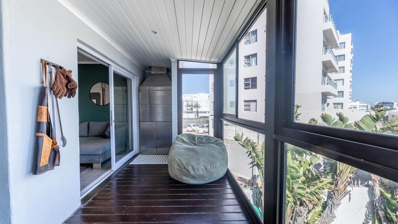 3 Bedroom Property for Sale in Bloubergrant Western Cape